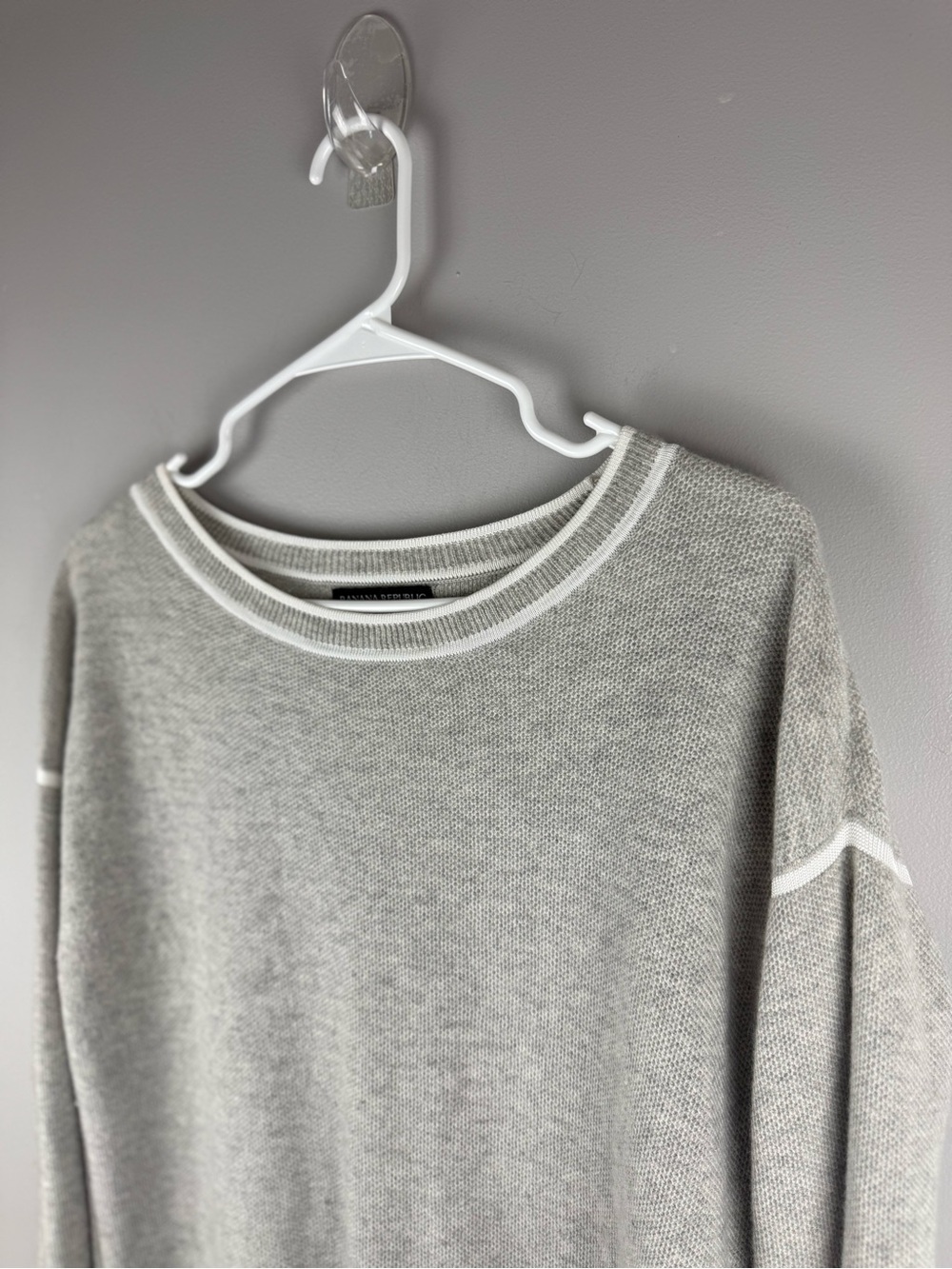 Banana Republic Womens Light Grey Cashmere Wool Blend Long Sleeve Sweater SZ S